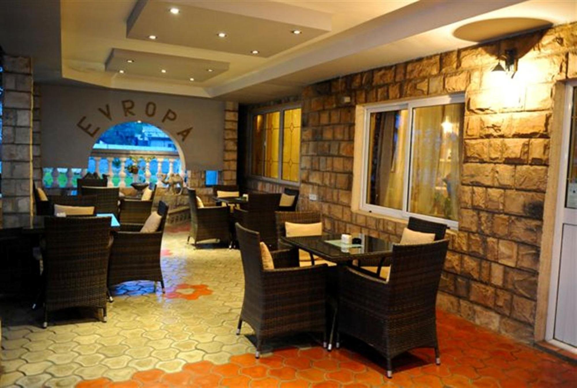 Hotel Evropa 포드고리차 외부 사진